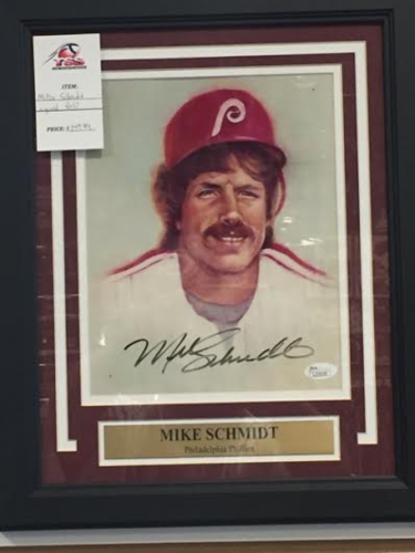 Mike Schmidt Autographed Phillies 8x10