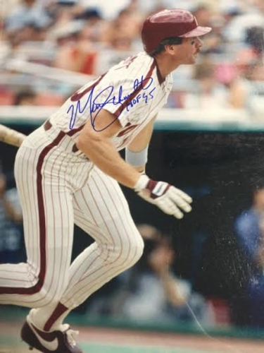 Mike Schmidt Autographed Phillies 16x20