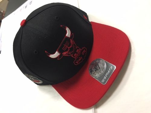 Chicago Bulls Black & Red "Windy City" 47 Brand Snapback Hat