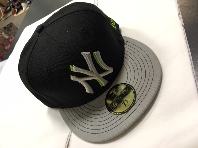 New York Yankees Flat Brim Fitted New Era Hat w/ Lime Outline - The ...